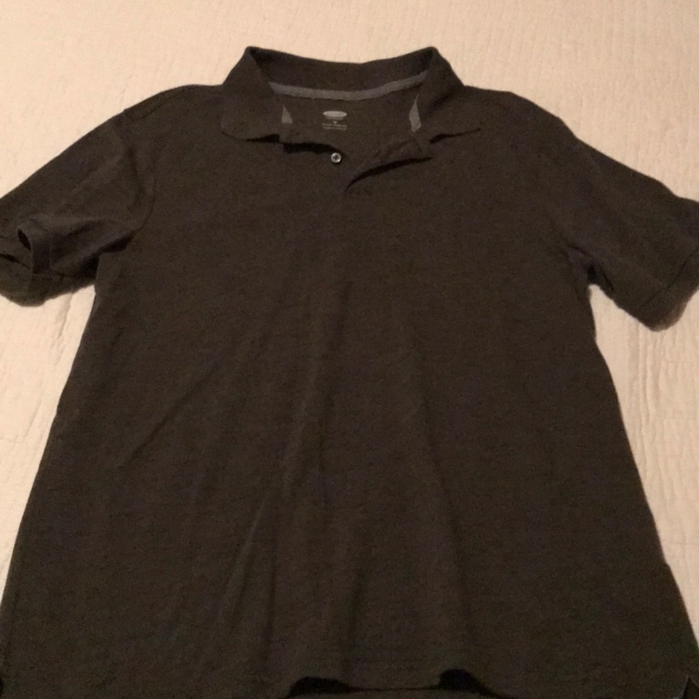 Men’s polo, medium, dark green.